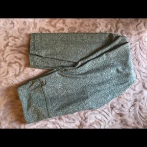 Green Scorpio sol leggings!